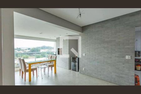 Apartamento à venda com 3 quartos, 130m² em Vila Anastácio, São Paulo