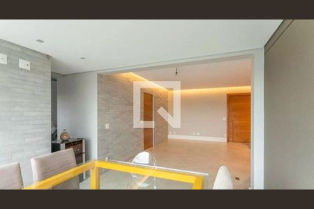 Apartamento à venda com 3 quartos, 130m² em Vila Anastácio, São Paulo