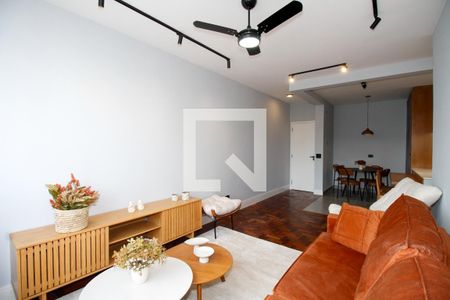 Sala  de apartamento à venda com 2 quartos, 81m² em Pinheiros, São Paulo
