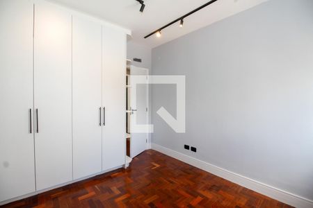 Quarto de apartamento à venda com 2 quartos, 81m² em Pinheiros, São Paulo