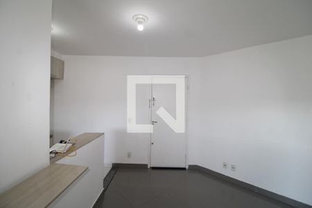 Sala / Cozinha de apartamento à venda com 2 quartos, 47m² em Horto, São Paulo