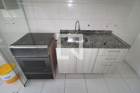 Sala / Cozinha de apartamento à venda com 2 quartos, 47m² em Horto, São Paulo