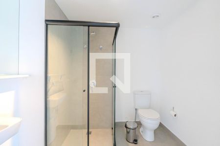 Banheiro de kitnet/studio para alugar com 1 quarto, 22m² em Bela Vista, São Paulo