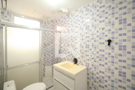 Banheiro de apartamento para alugar com 2 quartos, 68m² em Santa Paula, São Caetano do Sul