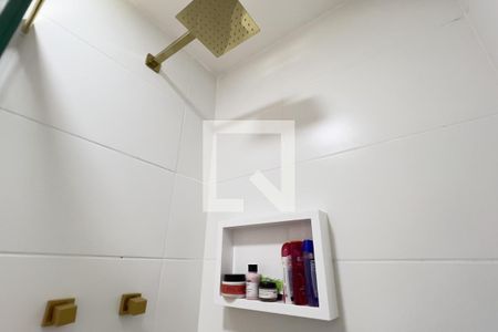 Banheiro de apartamento para alugar com 2 quartos, 47m² em Vila das Bandeiras, Guarulhos