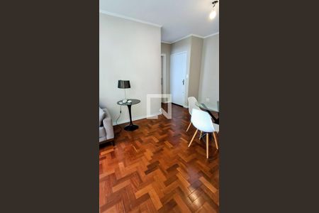 Sala de apartamento para alugar com 2 quartos, 69m² em Higienópolis, Porto Alegre