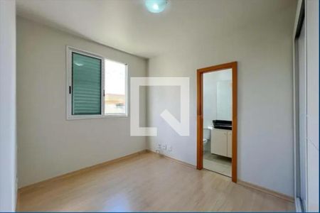 Apartamento à venda com 3 quartos, 115m² em Esplanada, Belo Horizonte