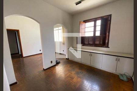 Casa à venda com 12 quartos, 401m² em Floresta, Belo Horizonte