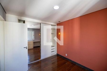 Apartamento à venda com 2 quartos, 58m² em Jardim Tupanci, Barueri