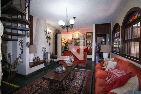 Casa à venda com 4 quartos, 715m² em São Bento, Belo Horizonte