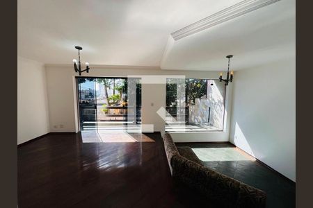 Casa à venda com 4 quartos, 340m² em Vila Sonia, São Paulo