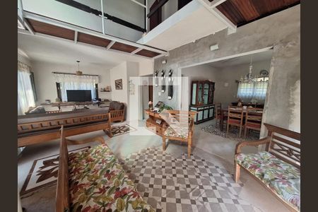 Casa de Condomínio à venda com 3 quartos, 600m² em Taquara, Rio de Janeiro