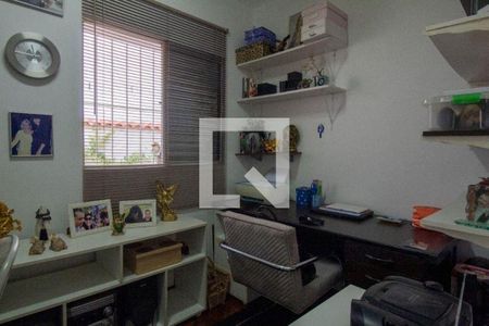 Casa à venda com 3 quartos, 100m² em Jardim da Saúde, São Paulo