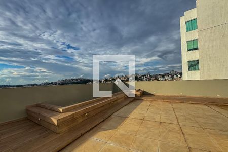 Apartamento à venda com 3 quartos, 245m² em Estrela Dalva, Belo Horizonte
