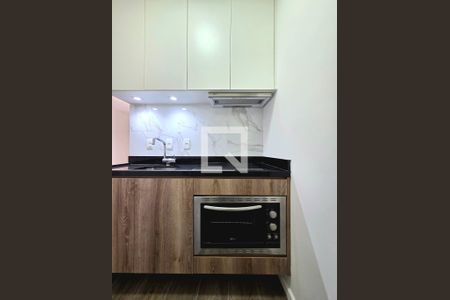 Cozinha de apartamento para alugar com 1 quarto, 41m² em Indianópolis, São Paulo