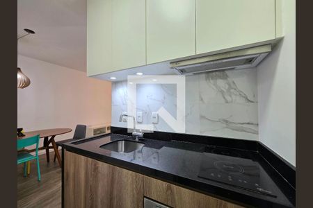 Cozinha de apartamento para alugar com 1 quarto, 41m² em Indianópolis, São Paulo