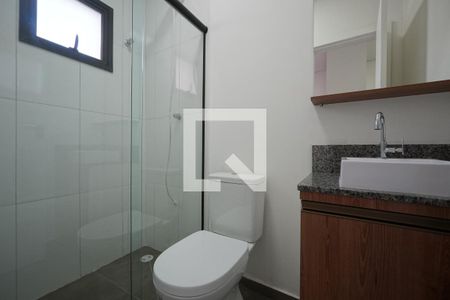 Banheiro de kitnet/studio para alugar com 1 quarto, 18m² em Vila Mariana, São Paulo