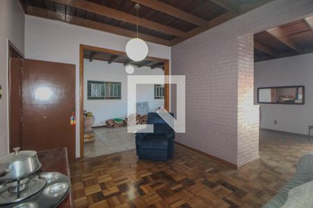 Sala de casa à venda com 3 quartos, 250m² em Partenon, Porto Alegre