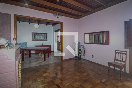 Sala de casa à venda com 3 quartos, 250m² em Partenon, Porto Alegre