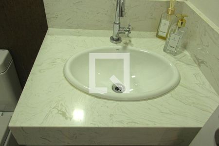 Lavabo de apartamento para alugar com 1 quarto, 106m² em Aparecida, Santos