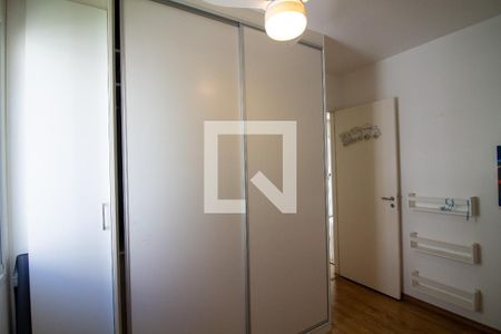 Quarto 1 de apartamento para alugar com 3 quartos, 63m² em Jardim Aeroporto, São Paulo