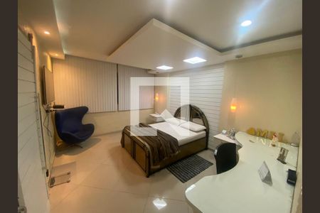 Casa à venda com 3 quartos, 330m² em Piedade, Rio de Janeiro