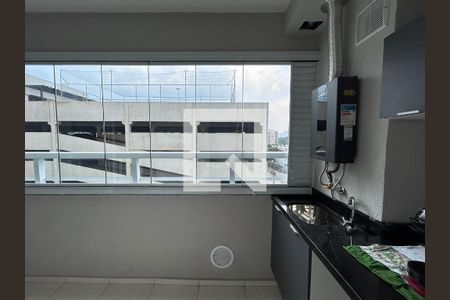 Varanda integrada com a área de Serviço de apartamento para alugar com 2 quartos, 42m² em Jurubatuba, São Paulo