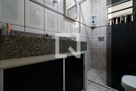 Casa 1 - Banheiro de casa à venda com 5 quartos, 179m² em Jardim Ipanema (zona Leste), São Paulo