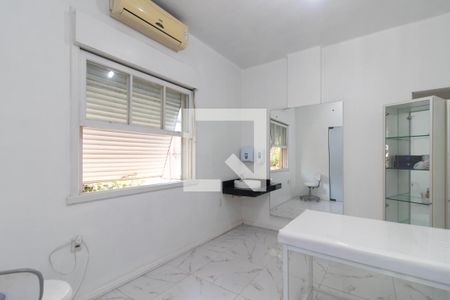 Quarto 1 de casa para alugar com 4 quartos, 366m² em Teresópolis, Porto Alegre