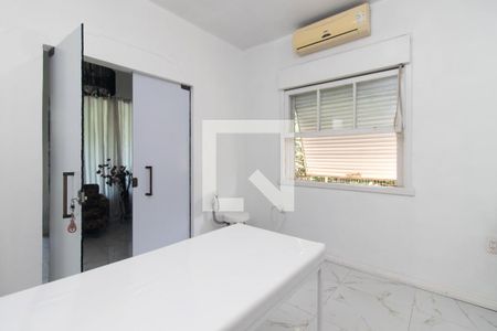 Quarto 1 de casa para alugar com 4 quartos, 366m² em Teresópolis, Porto Alegre