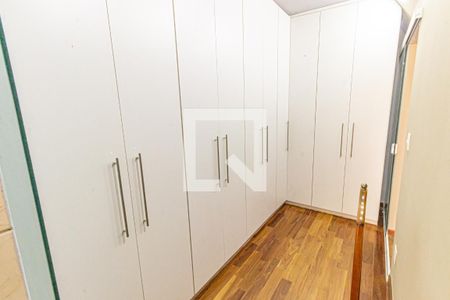 Suíte 1 - Closet de casa à venda com 3 quartos, 342m² em Vila Regente Feijó, São Paulo