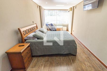 Suíte 1 de casa à venda com 3 quartos, 342m² em Vila Regente Feijó, São Paulo