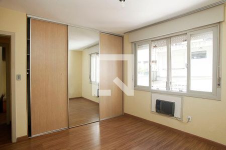 Quarto 1 de apartamento para alugar com 2 quartos, 80m² em Floresta, Porto Alegre