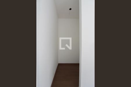 Closet da suíte de casa à venda com 3 quartos, 120m² em Itapoã, Belo Horizonte