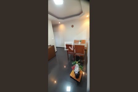 Sala de apartamento à venda com 2 quartos, 60m² em Vila Carmosina, São Paulo