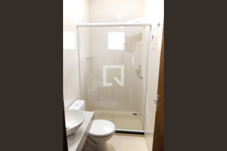 Banheiro de apartamento à venda com 2 quartos, 60m² em Petrópolis, Porto Alegre