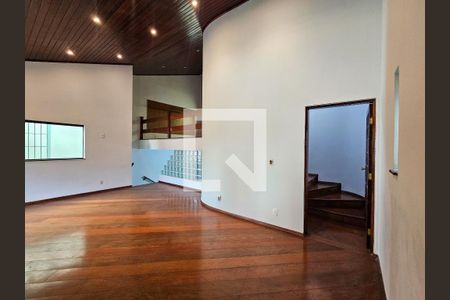 Sala de casa para alugar com 3 quartos, 405m² em Vila Camilópolis, Santo André