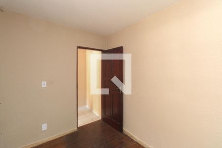 Quarto 1 de casa para alugar com 2 quartos, 90m² em Vila Sabrina, São Paulo