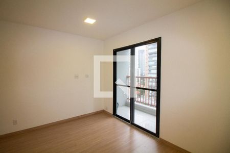 Sala / Quarto - Studio de kitnet/studio à venda com 1 quarto, 27m² em Jardim das Acacias, São Paulo