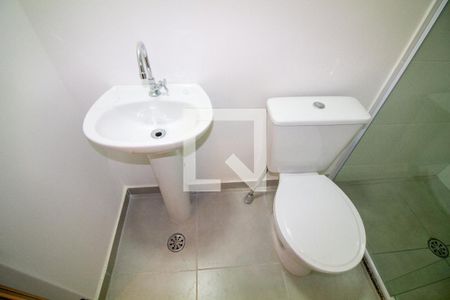 Banheiro de kitnet/studio à venda com 1 quarto, 27m² em Jardim das Acacias, São Paulo