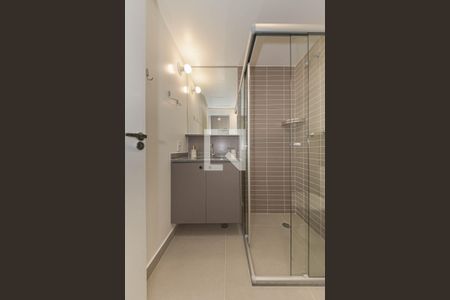 Banheiro de kitnet/studio à venda com 1 quarto, 22m² em Vila Cordeiro, São Paulo