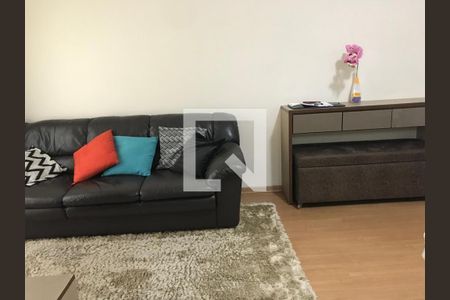 Sala de apartamento para alugar com 3 quartos, 75m² em Jardim Peri Peri, São Paulo