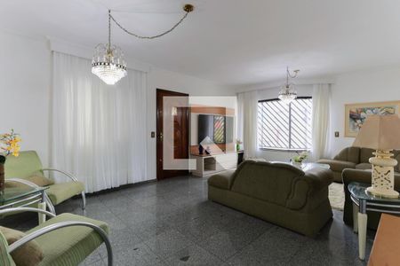 Sala de casa à venda com 3 quartos, 400m² em Tremembé, São Paulo