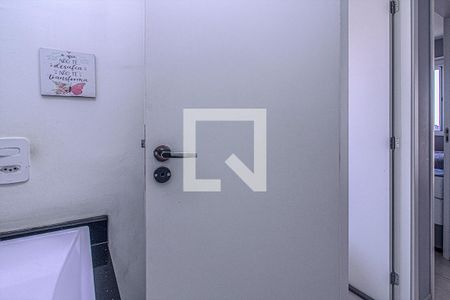 banheiro social_4 de apartamento para alugar com 2 quartos, 39m² em Jardim Imperador (zona Sul), São Paulo