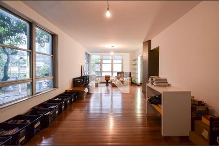 Sala de Estar de apartamento à venda com 4 quartos, 260m² em Santo Antônio, Belo Horizonte