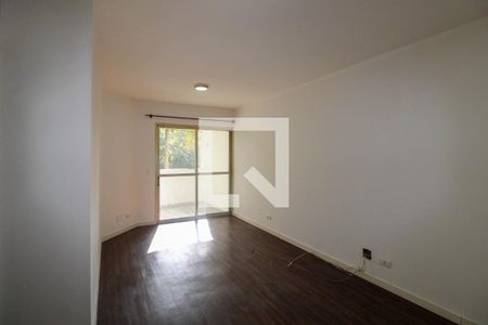 Sala de apartamento para alugar com 3 quartos, 77m² em Jardim Ampliacao, São Paulo