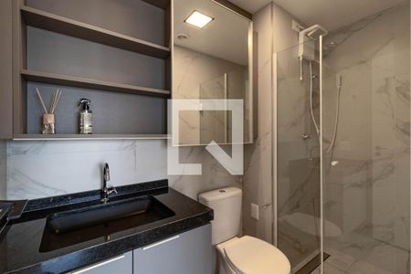 Banheiro de kitnet/studio para alugar com 1 quarto, 31m² em Pompeia, São Paulo