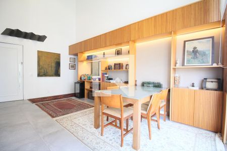 Apartamento à venda com 2 quartos, 143m² em Parque do Morumbi, São Paulo