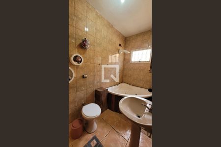 Banheiro da Suíte de casa de condomínio para alugar com 3 quartos, 122m² em Conjunto Habitacional Vila Santana (sousas), Campinas