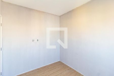 Quarto 1 de apartamento para alugar com 2 quartos, 45m² em Jardim Copiuva, Carapicuíba